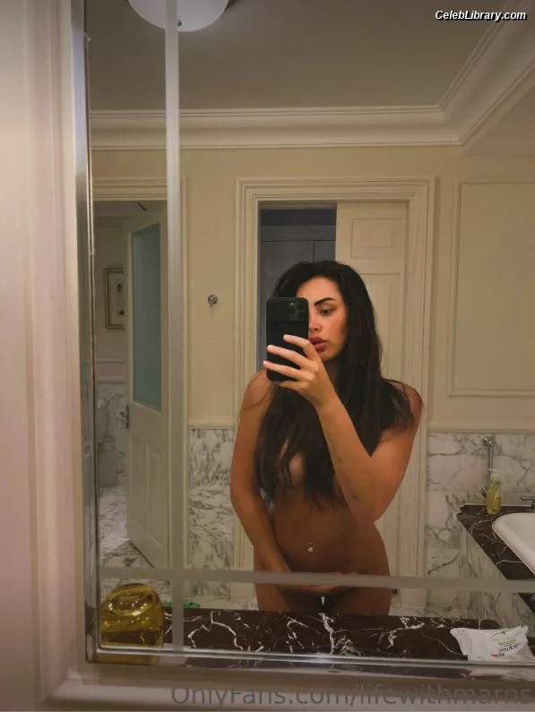 Marnie Simpson photo 12 of 661