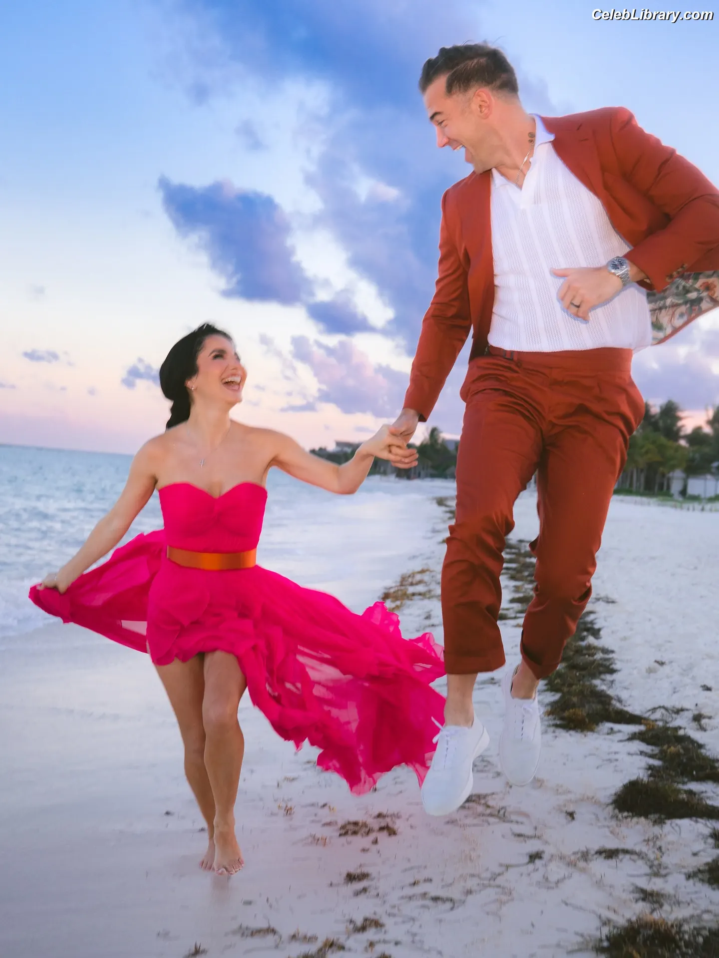 Martha Higareda photo 15 of 77