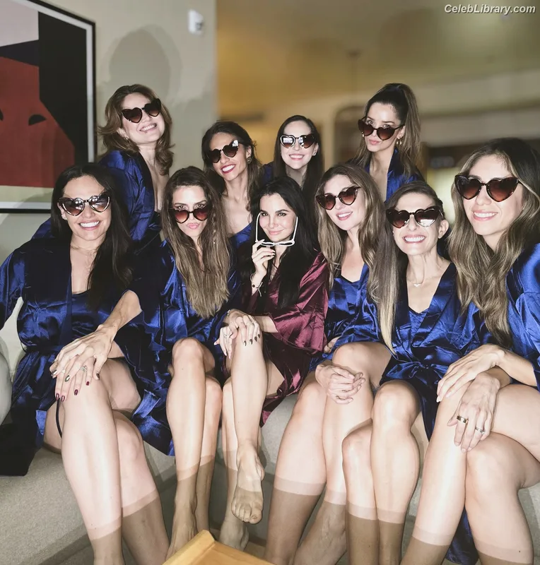 Martha Higareda photo 20 of 78
