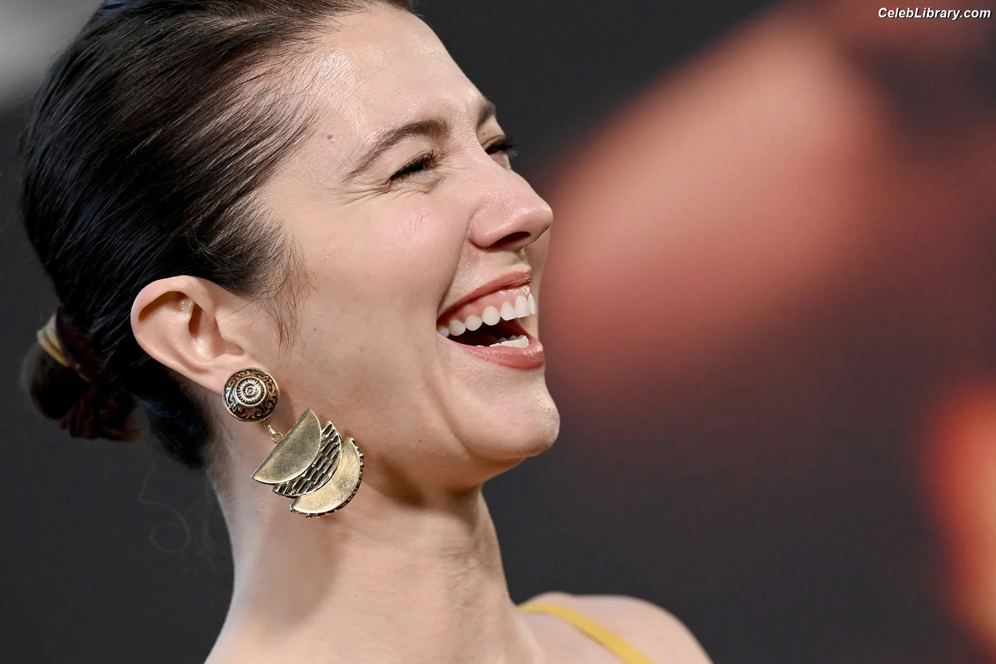 Mary Elizabeth Winstead photo 16 of 286