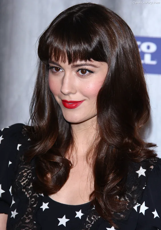 Mary Elizabeth Winstead photo 12 of 285