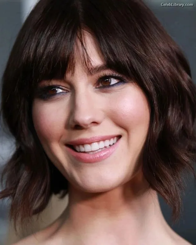 Mary Elizabeth Winstead photo 18 of 285