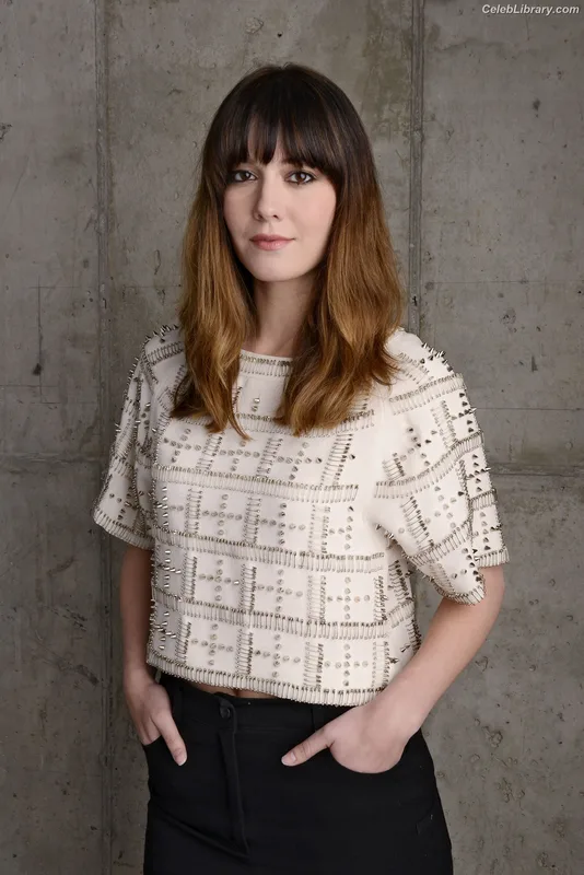 Mary Elizabeth Winstead photo 1 of 285