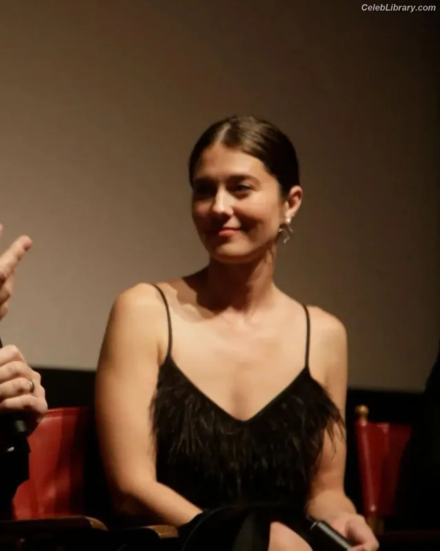 Mary Elizabeth Winstead photo 11 of 285