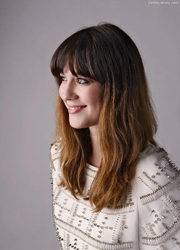 Mary Elizabeth Winstead photo 13 of 285