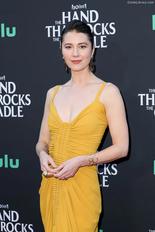 Mary Elizabeth Winstead photo 3 of 285