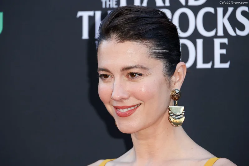 Mary Elizabeth Winstead photo 23 of 285