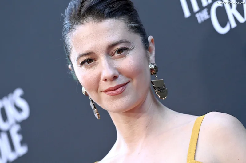 Mary Elizabeth Winstead photo 3 of 285