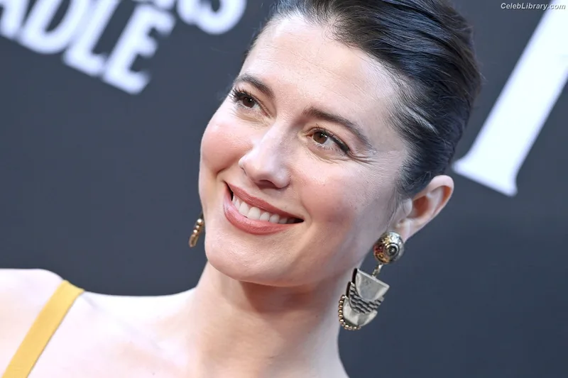 Mary Elizabeth Winstead photo 5 of 285
