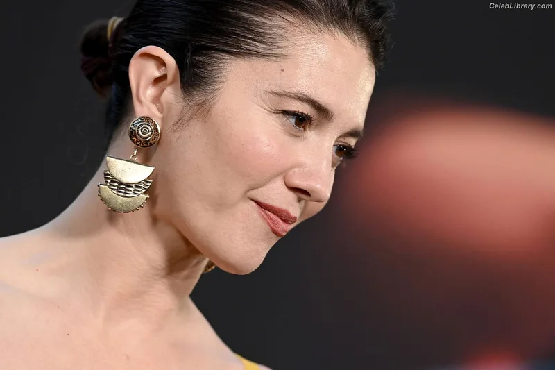 Mary Elizabeth Winstead photo 9 of 285