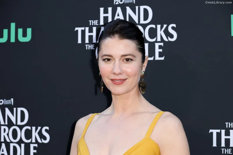 Mary Elizabeth Winstead photo 18 of 285