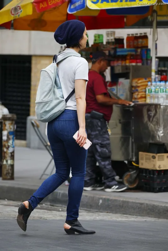 Mary Elizabeth Winstead photo 21 of 285