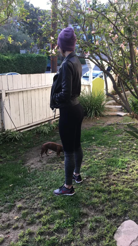 Mary Elizabeth Winstead photo 18 of 285