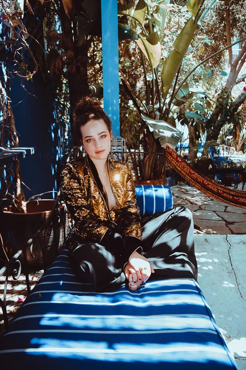 Mary Mouser photo 21 of 121