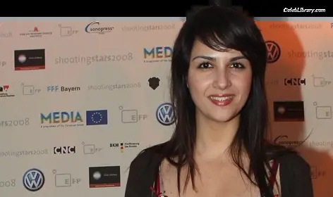 Maryam Hassouni photo 6 of 55