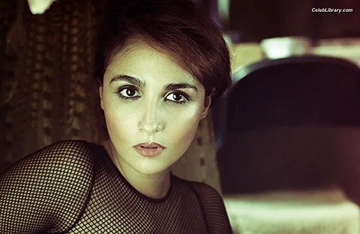 Maryam Hassouni photo 3 of 55