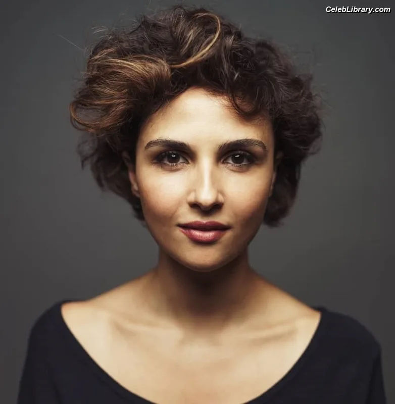 Maryam Hassouni photo 4 of 55