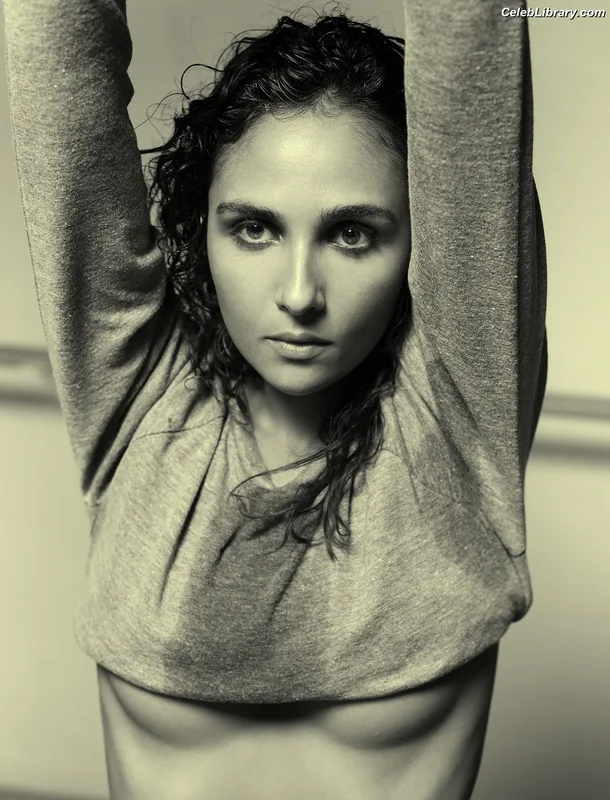 Maryam Hassouni photo 2 of 55