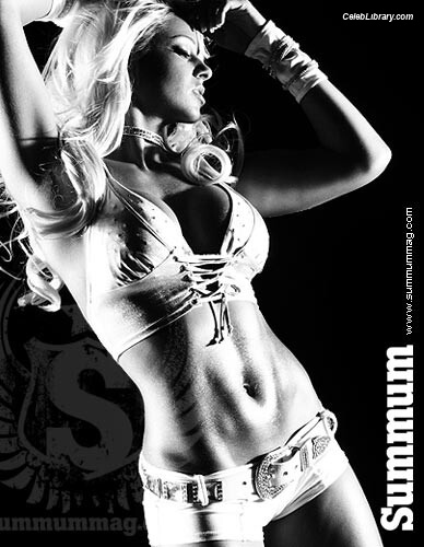 Maryse photo 4 of 1532