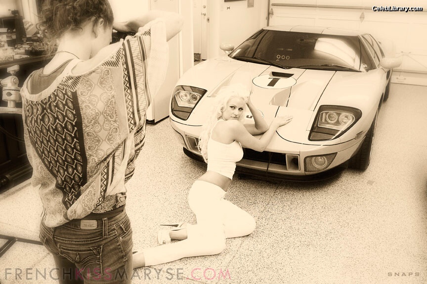 Maryse photo 19 of 1532