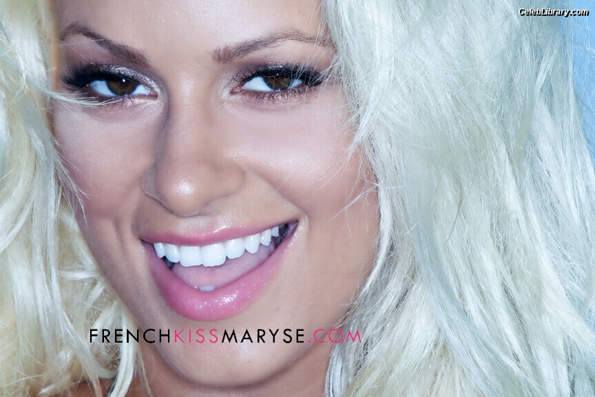 Maryse photo 17 of 1532