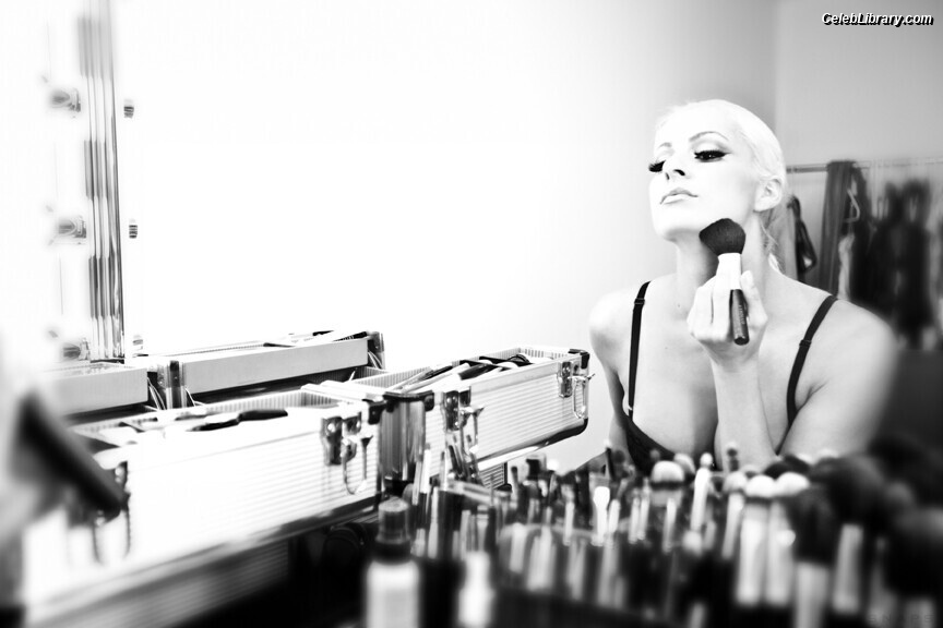 Maryse photo 5 of 1532