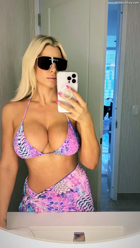 Maryse photo 6 of 1532
