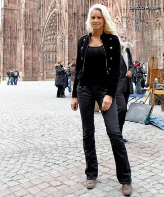 Maryse photo 12 of 1532