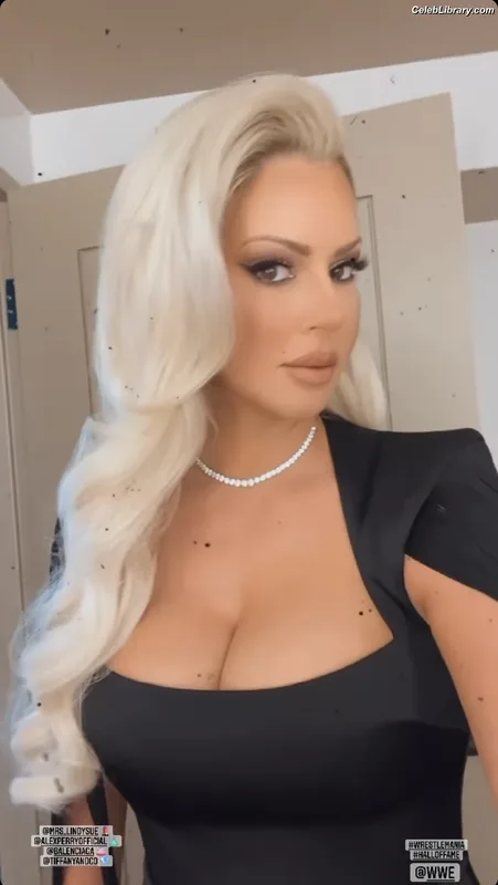 Maryse photo 7 of 1532