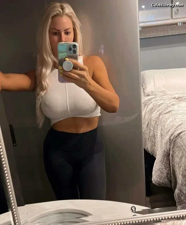 Maryse photo 10 of 1532