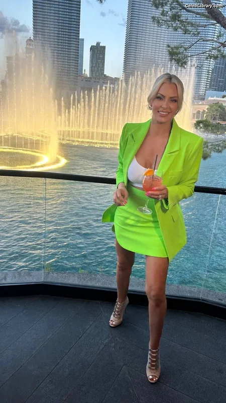 Maryse photo 11 of 1532