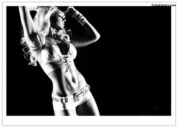 Maryse photo 8 of 1532