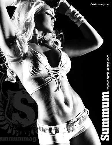 Maryse photo 17 of 1532