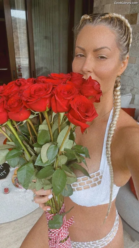 Maryse photo 23 of 1532