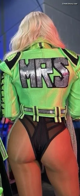 Maryse photo 8 of 1532