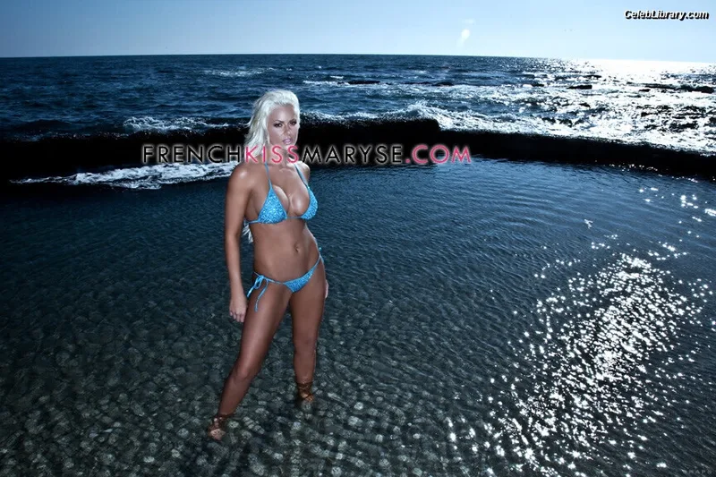 Maryse photo 16 of 1532