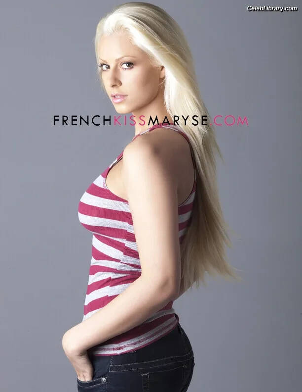 Maryse photo 17 of 1532