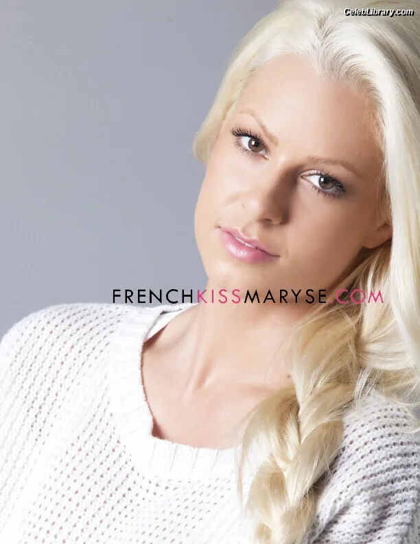 Maryse photo 18 of 1532