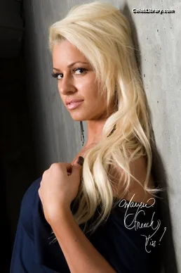Maryse photo 8 of 1532