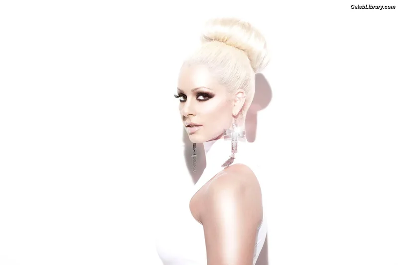 Maryse photo 14 of 1532