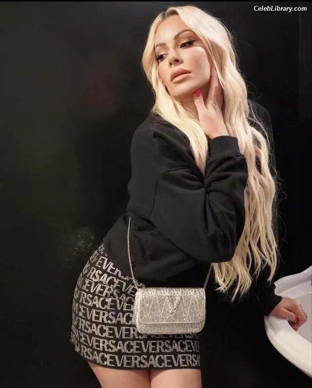 Maryse photo 17 of 1532