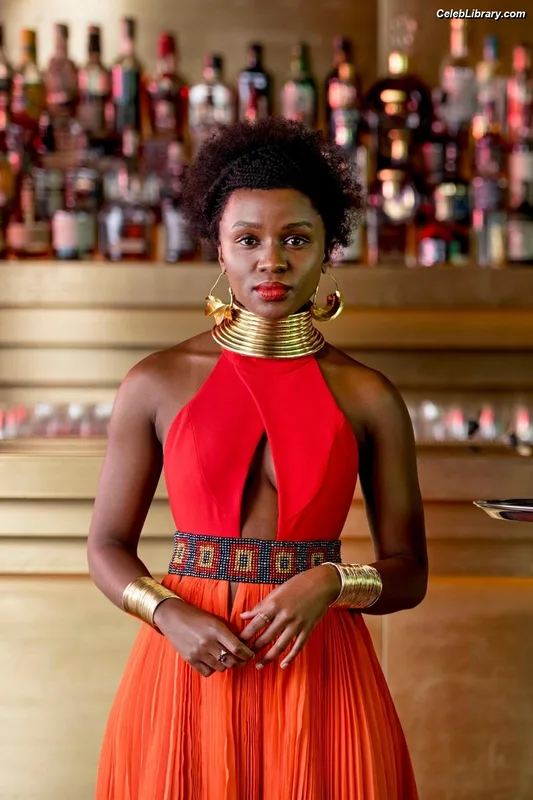 Masali Baduza photo 3 of 11