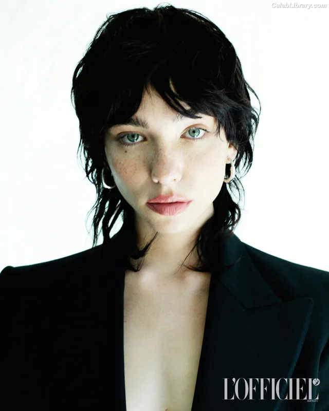 Matilda De Angelis photo 12 of 101