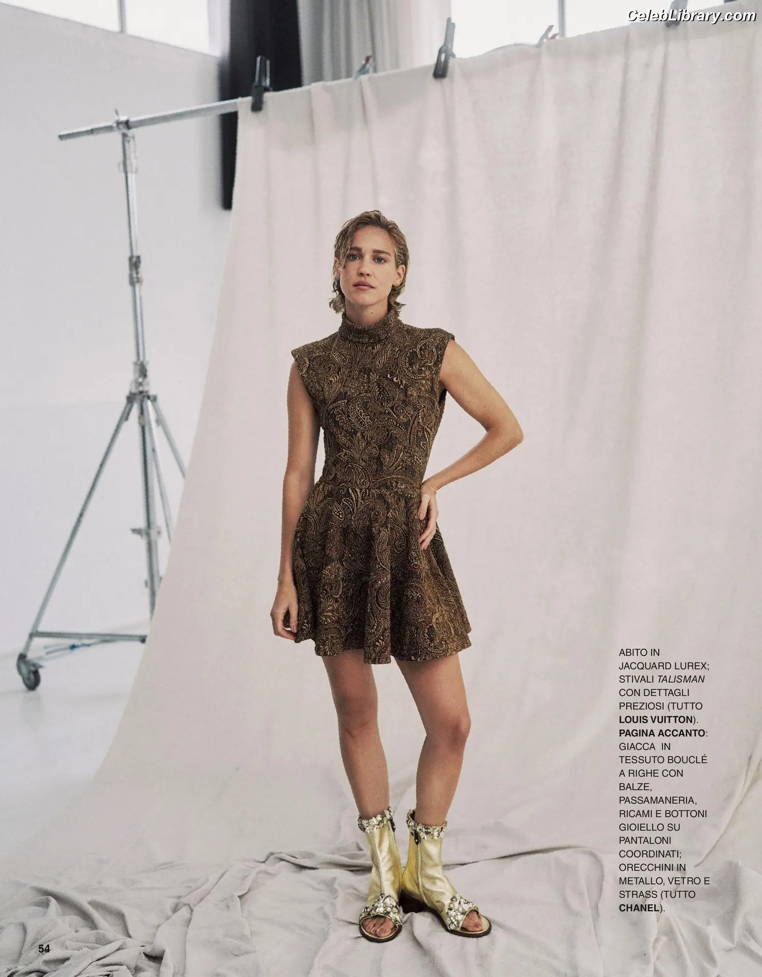 Matilda Lutz photo 21 of 28