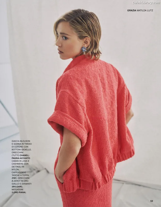 Matilda Lutz photo 20 of 29