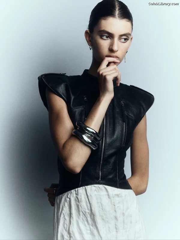 Matilde Lucidi photo 2 of 60