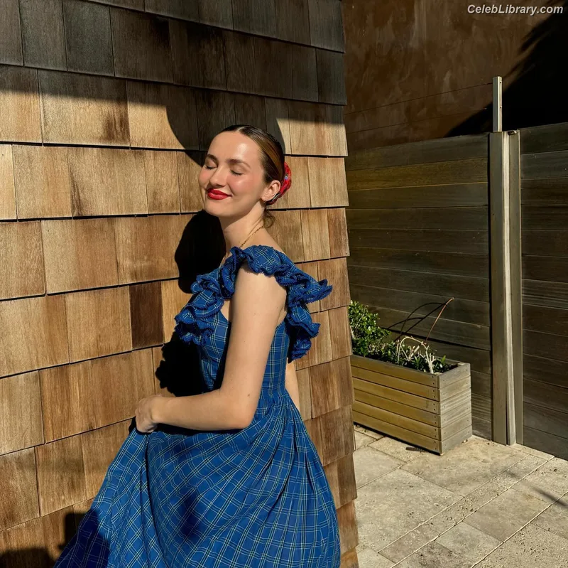 Maude Apatow photo 24 of 243