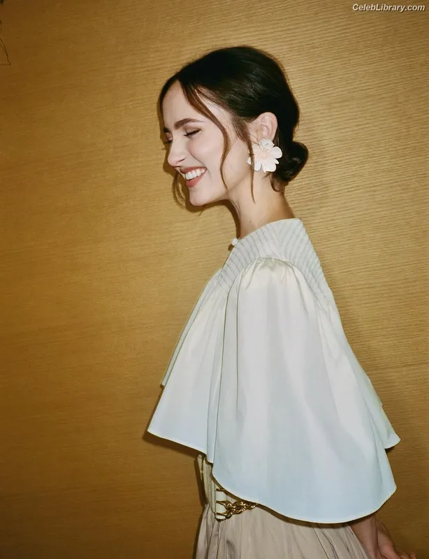 Maude Apatow photo 23 of 243