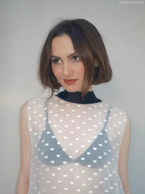Maude Apatow photo 11 of 243