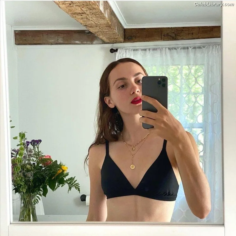 Maude Apatow photo 4 of 243